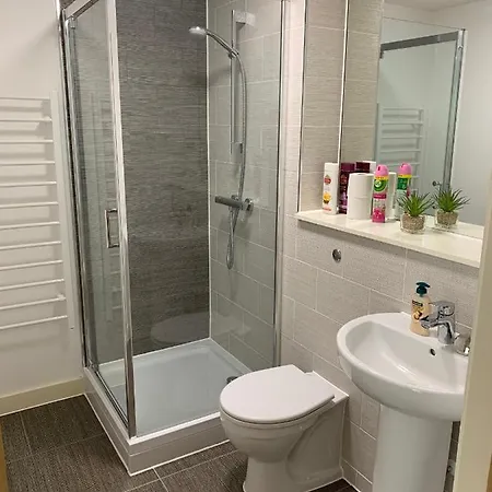 2 Bed 2 Baths Near The Armouries Leeds * Leeds (West Yorkshire)
